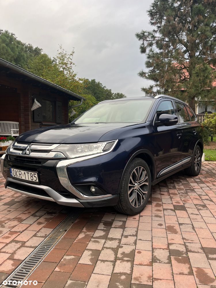 Mitsubishi Outlander - 3