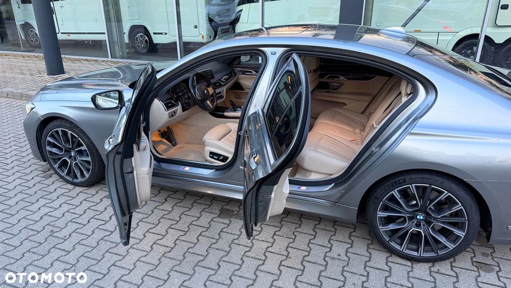 BMW Seria 7 - 30