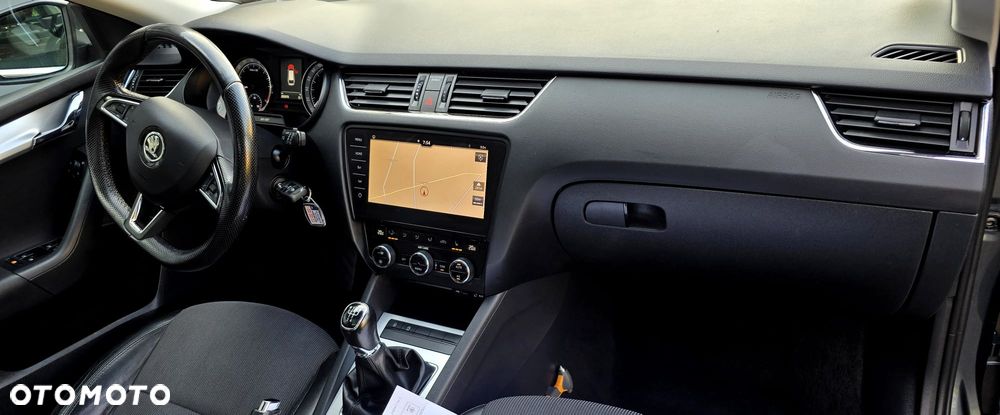 Skoda Octavia 1.6 TDI Premium Edition - 10