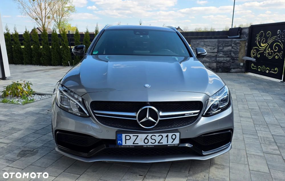 Mercedes-Benz Klasa C AMG 63 S - 25
