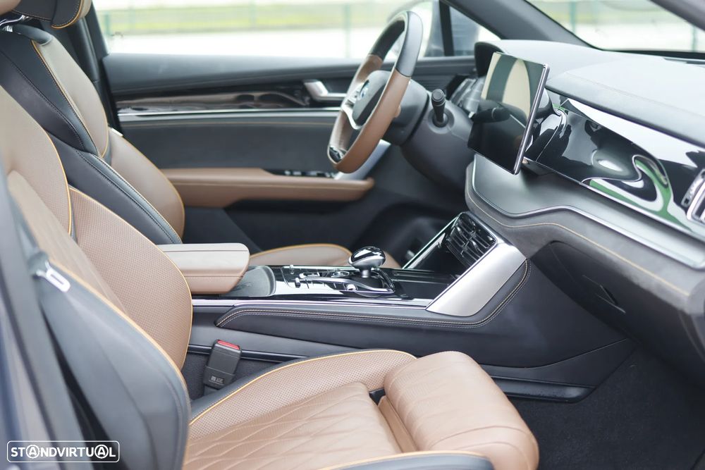 BYD Tang 86.4 kWh AWD Flagship - 11