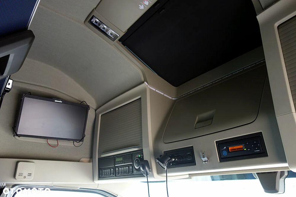 Volvo FH 540 JEDEN WŁAŚCICIEL PROSTO Z NIEMIECKIEJ FIRMY,FULL LED,PEŁNYE SPOJLERY,RETARDER,PEŁNA PODUSZKA - 31