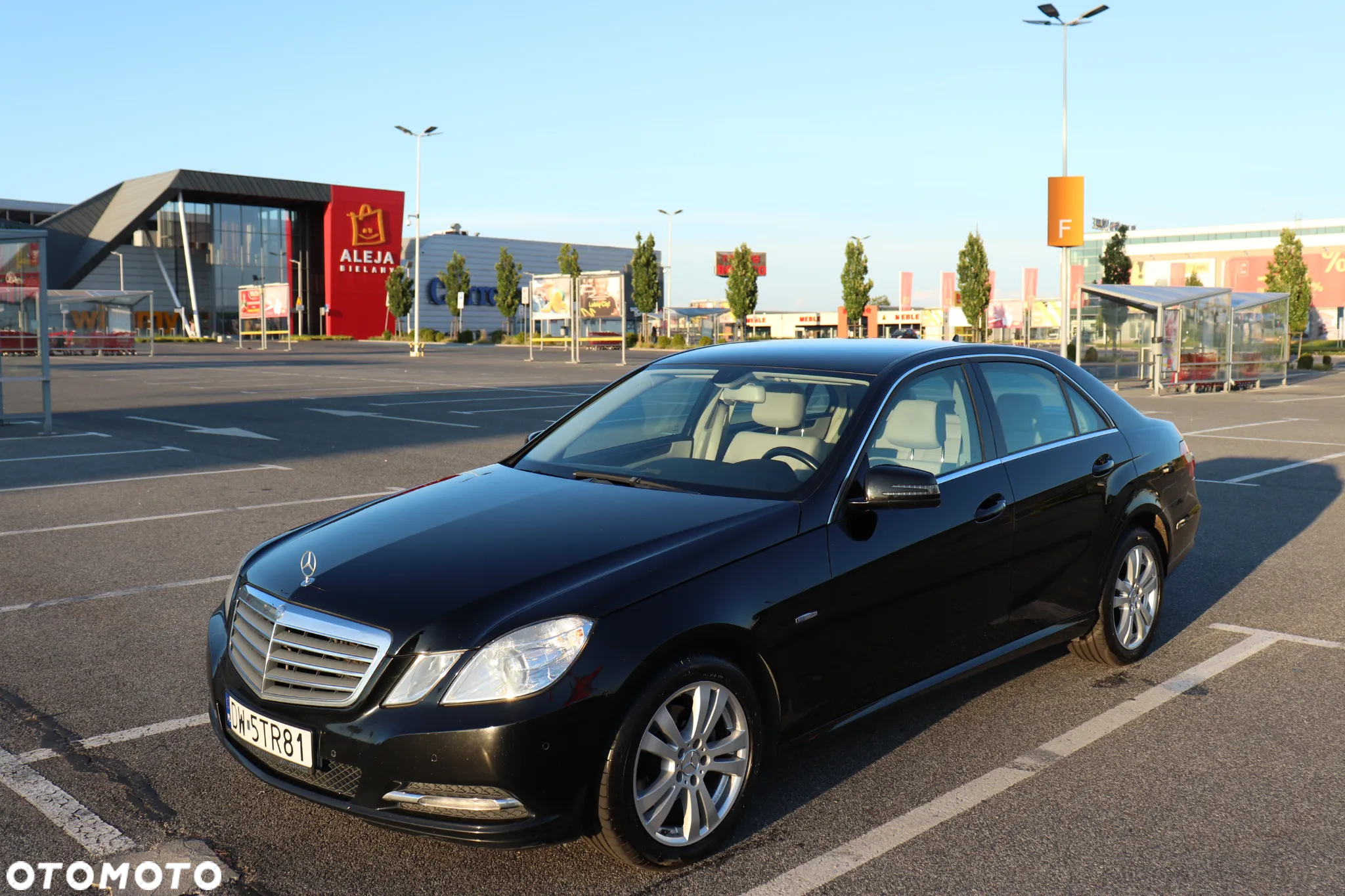 Mercedes-Benz Klasa E 200 CGI BlueEFFICIENCY 7G-TRONIC - 8