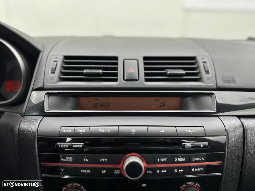 Mazda 3 Hatchback MZ-CD 1.6 Exclusive - 21