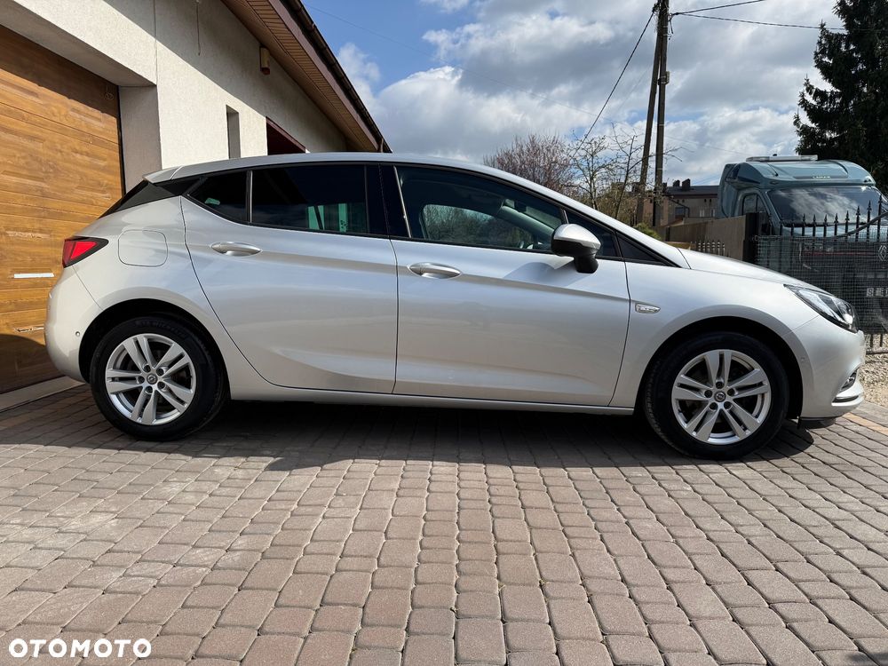 Opel Astra 1.4 Turbo Innovation - 11