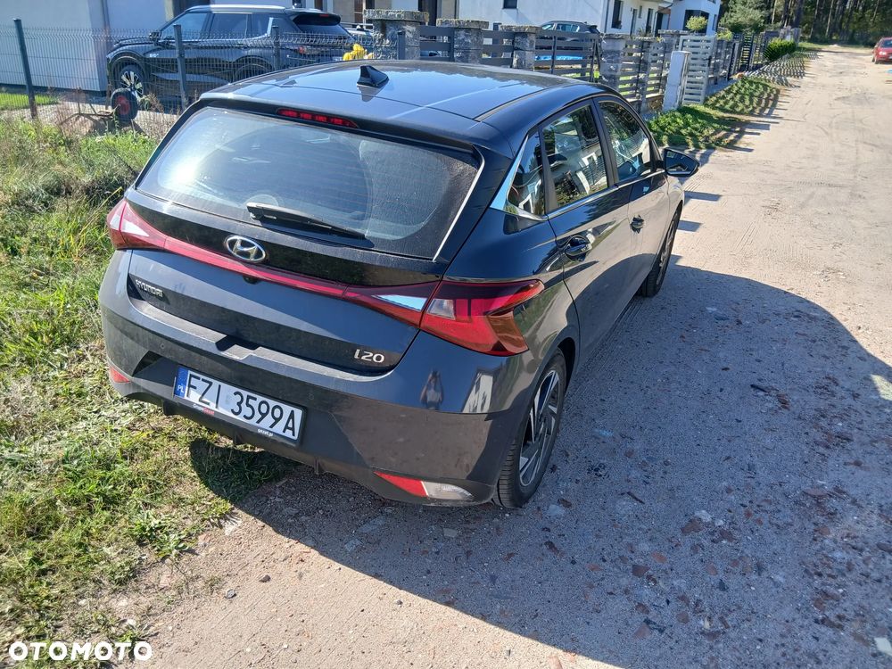 Hyundai i20 - 22