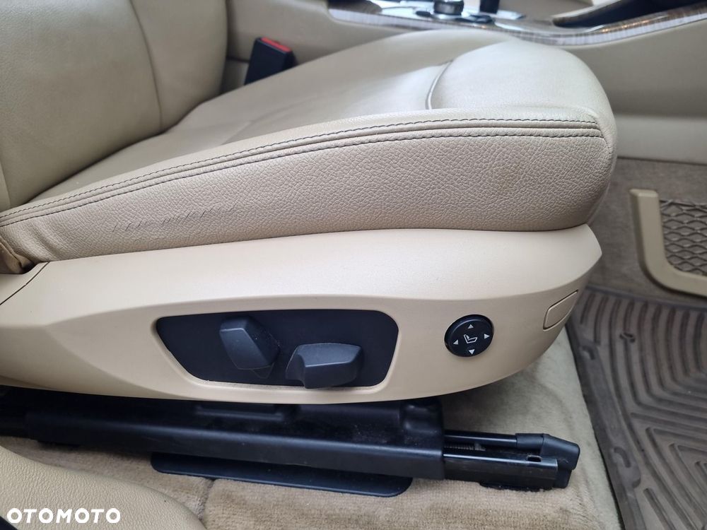 BMW X3 35i xDrive - 24