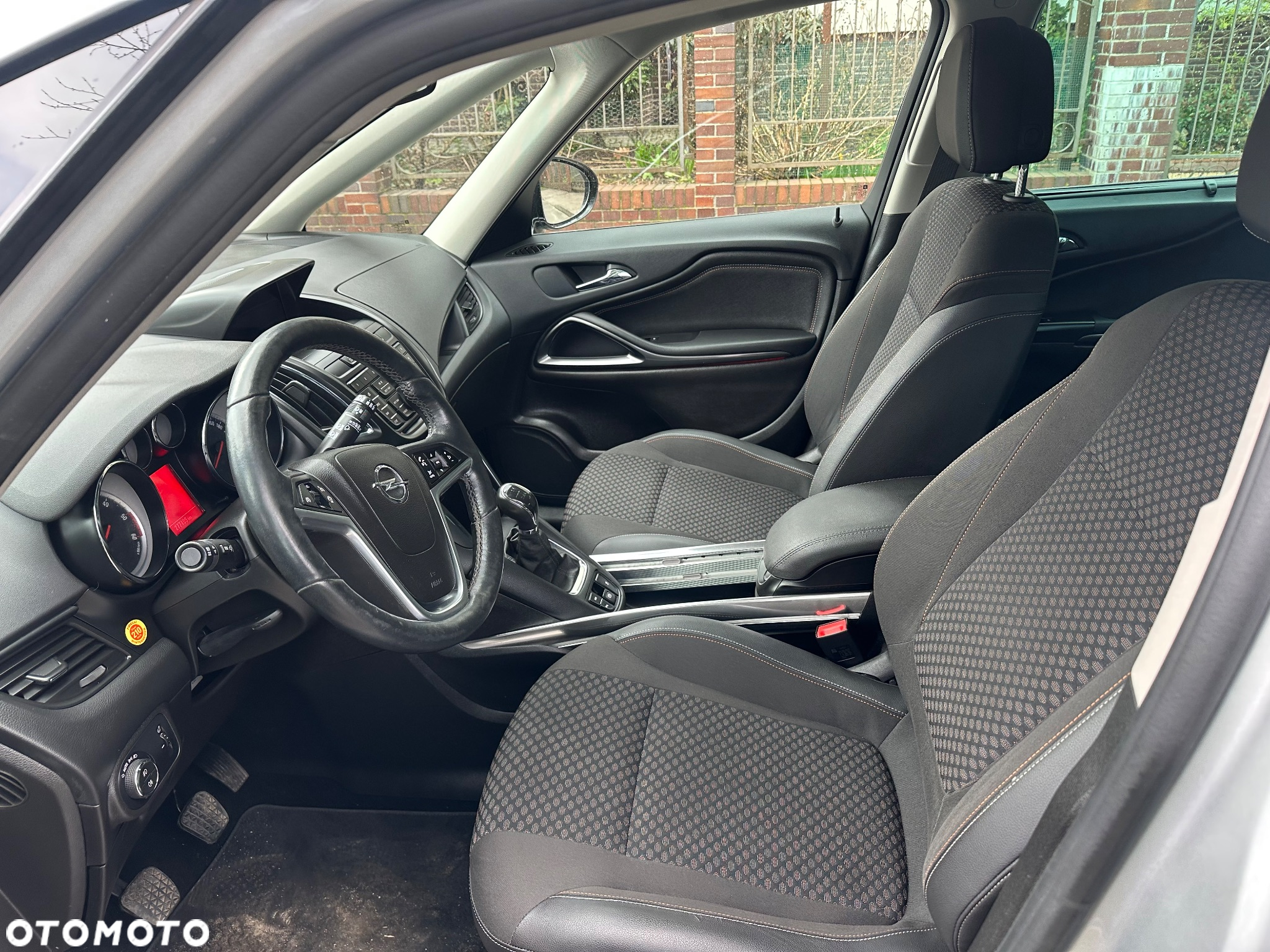 Opel Zafira - 10