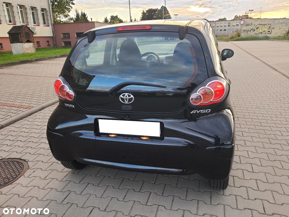 Toyota Aygo - 8