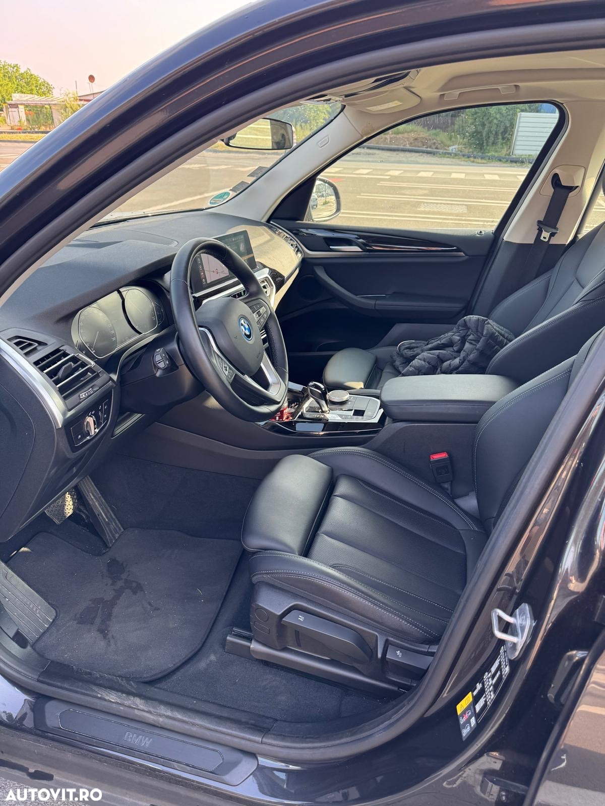 BMW X3 xDrive30e AT PHEV - 3