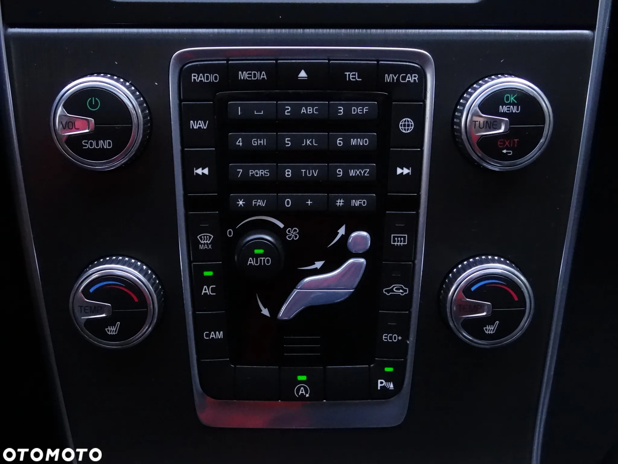 Volvo V60 D4 Geartronic Summum - 29