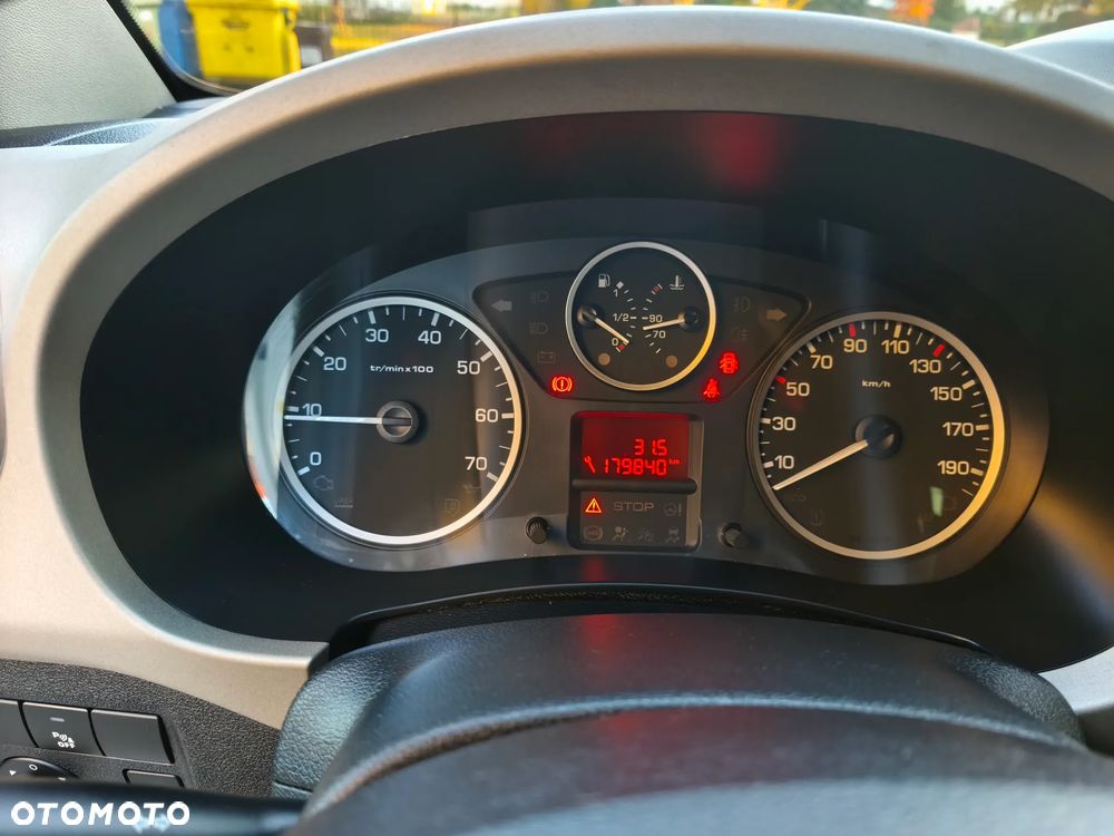 Ford Kuga 2.0 TDCi 4WD Titanium Plus - 23