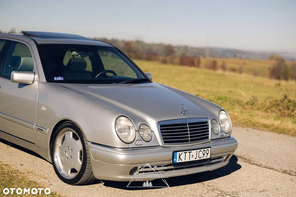 Mercedes-Benz Klasa E - 22