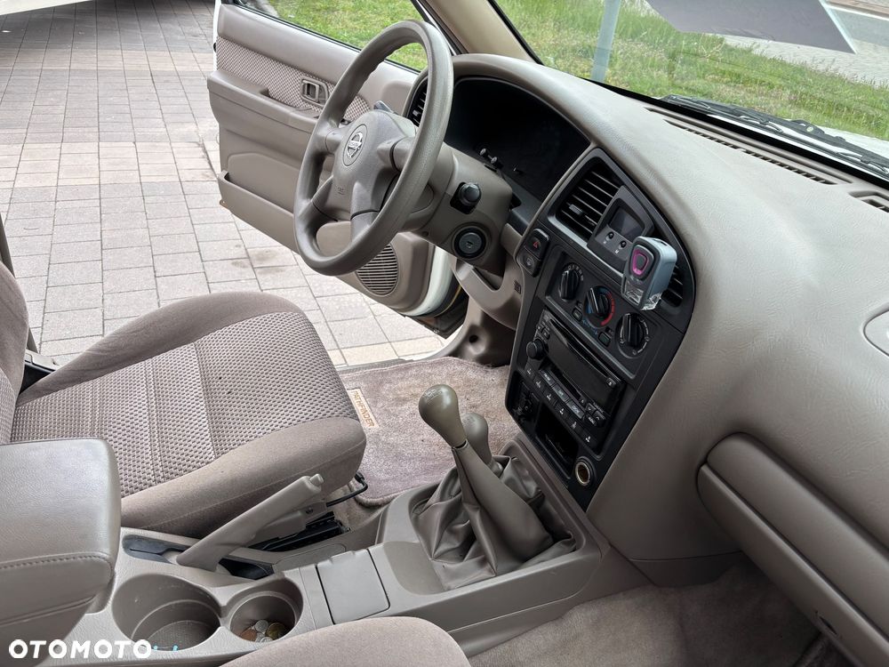 Nissan Pathfinder - 4