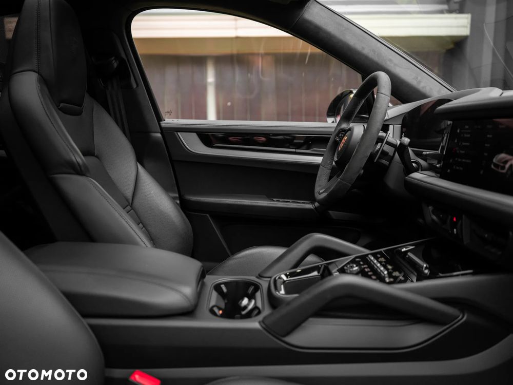 Porsche Cayenne - 11
