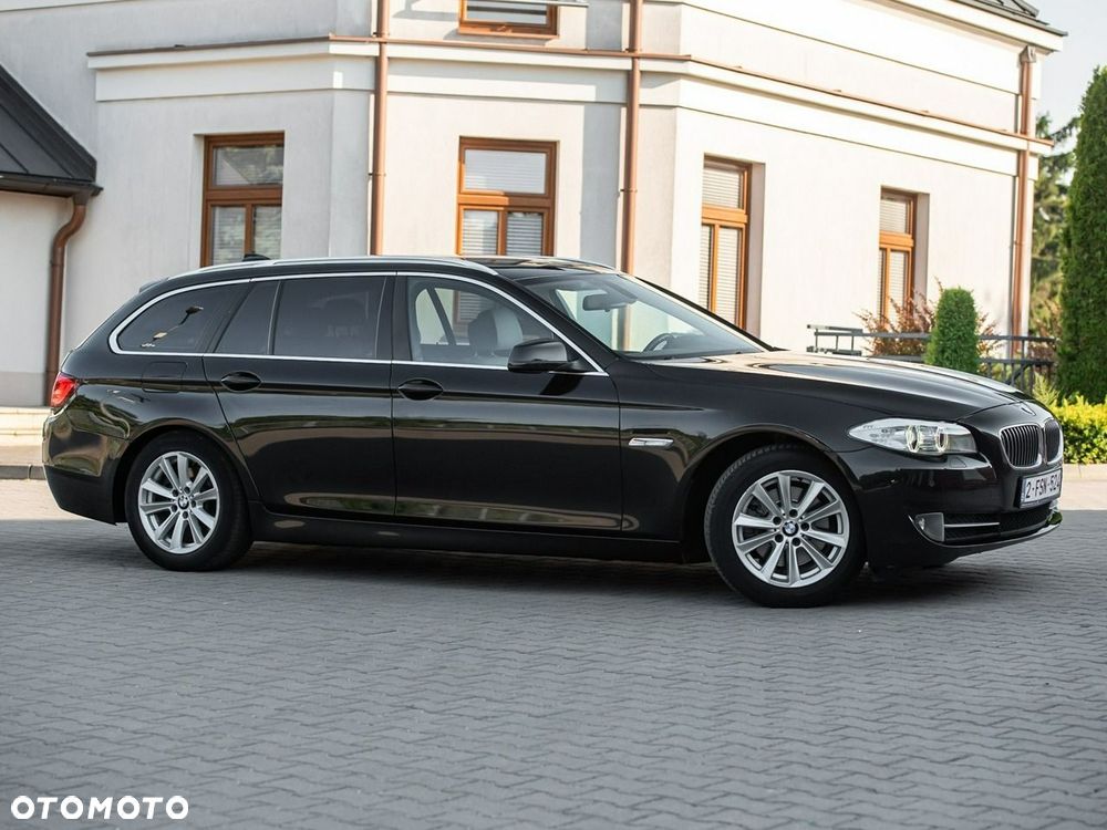 BMW Seria 5 520d Luxury Line - 17