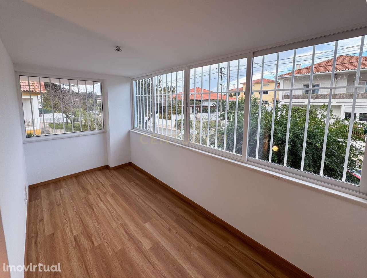 T3 remodelado para arrendar - Grande imagem: 3/14