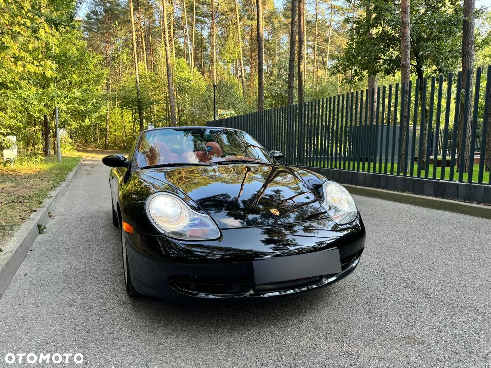 Porsche 911 Carrera Cabrio - 2