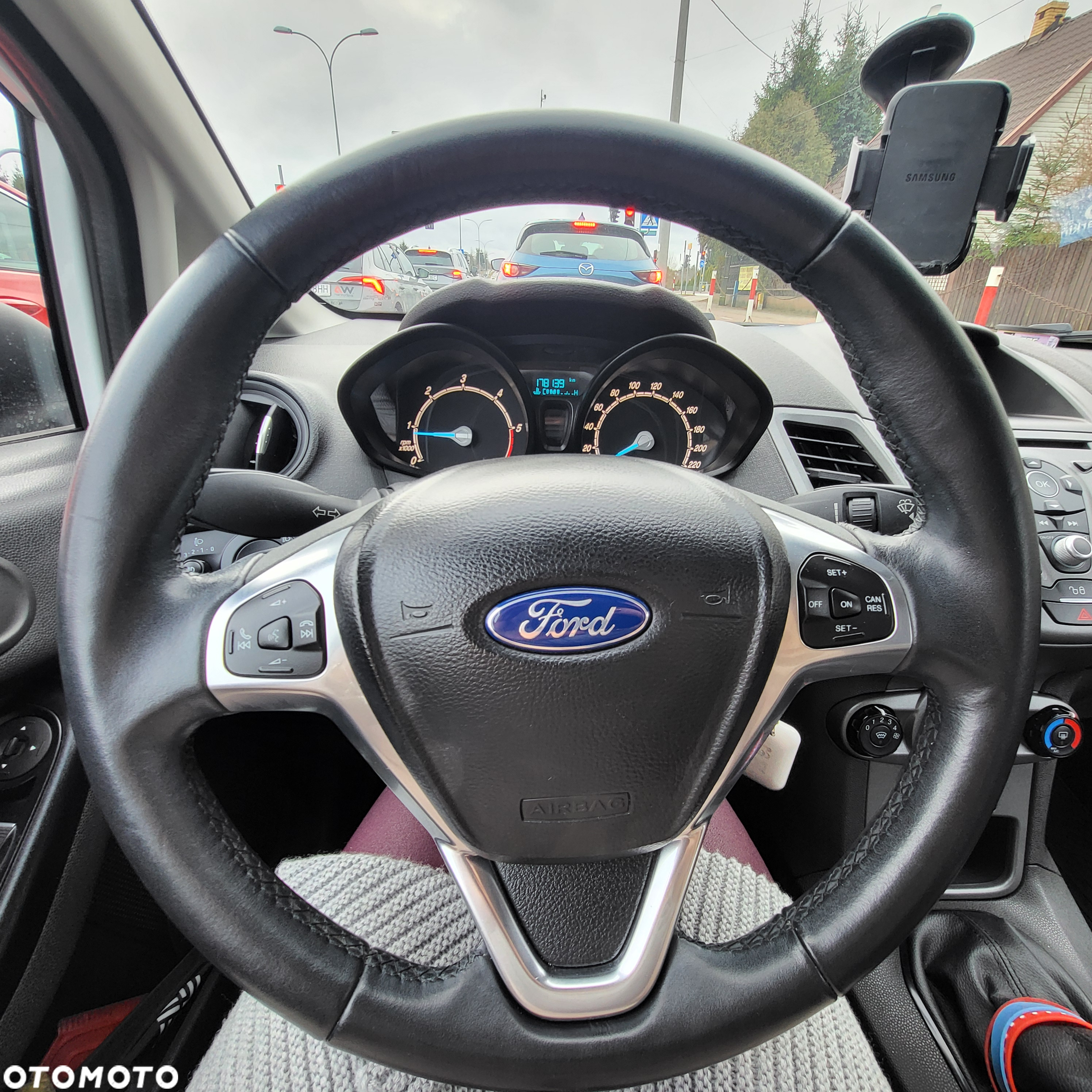 Ford Fiesta - 11
