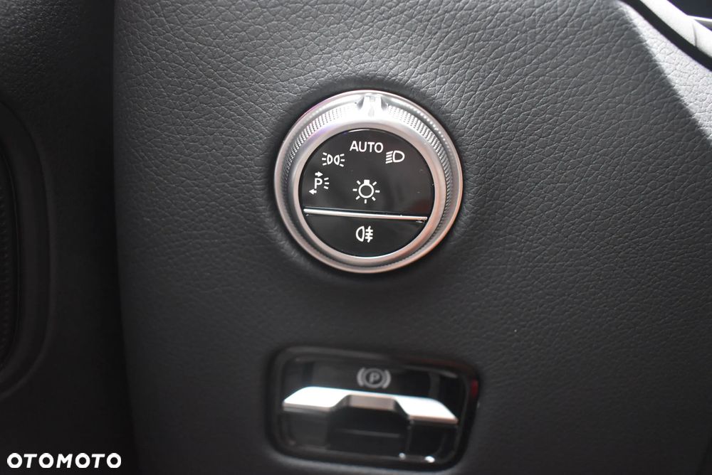 Mercedes-Benz GLC 300 de PHEV 4-Matic Avantgarde - 31