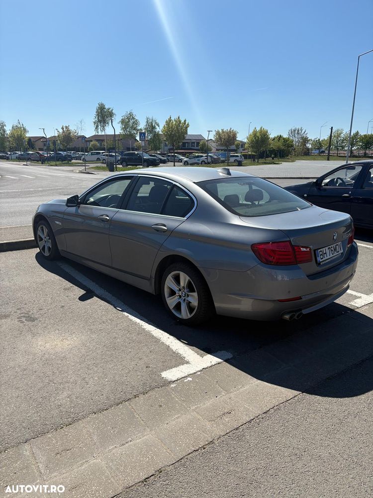 BMW Seria 5 520d - 7