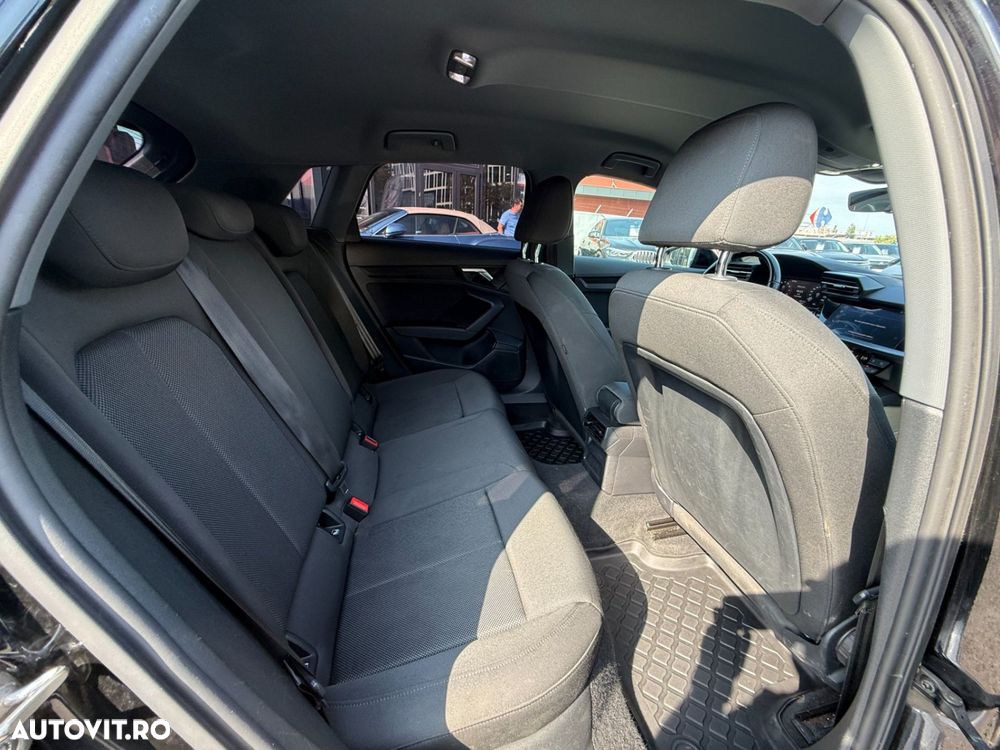 Audi A3 Sportback 1.0 30 TFSI MHEV S tronic Basic - 9