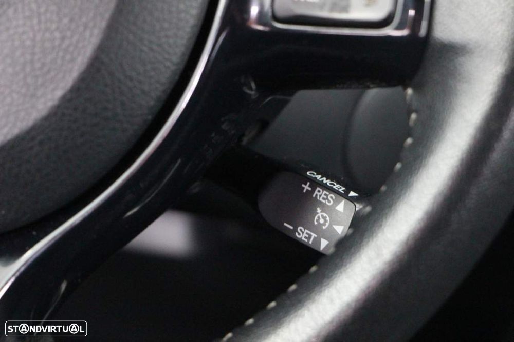 Toyota Yaris 1.5 HSD Square Collec.White - 16