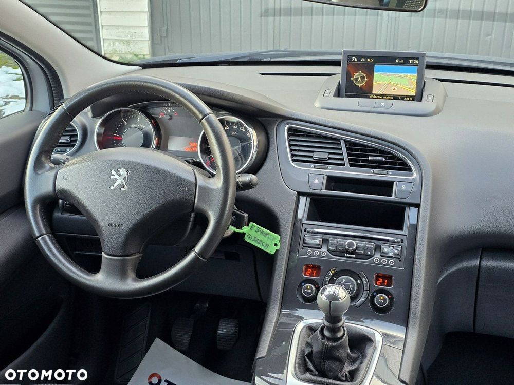 Peugeot 5008 - 14