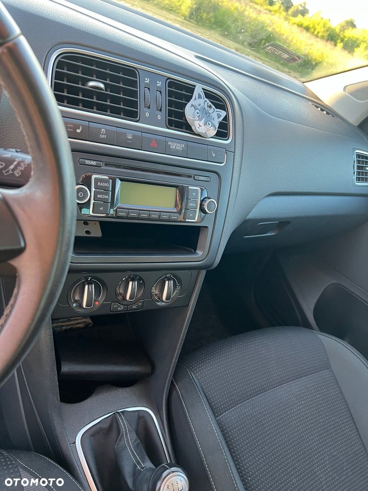 Volkswagen Polo 1.4 16V Comfortline - 11
