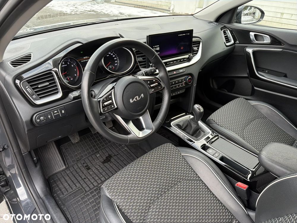 Kia Ceed 1.5 T-GDI Tribute - 10