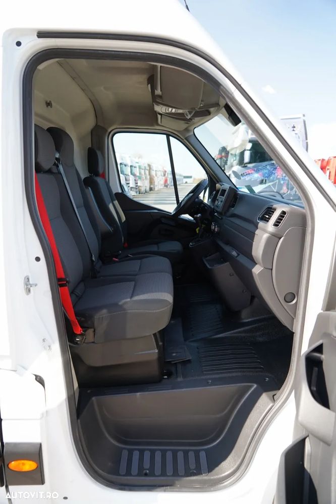 Renault MASTER / BLASZAK /  L3H2 / PANEL / 2023 R / IMPORTAT - 36