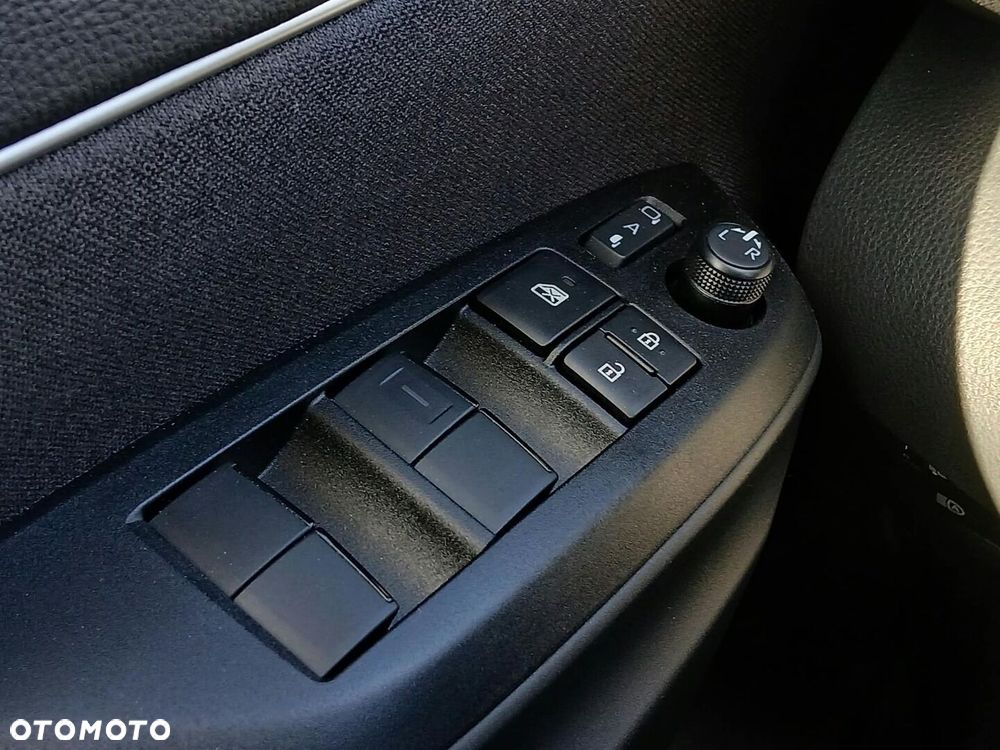 Toyota Yaris Cross Hybrid 1.5 Style - 29