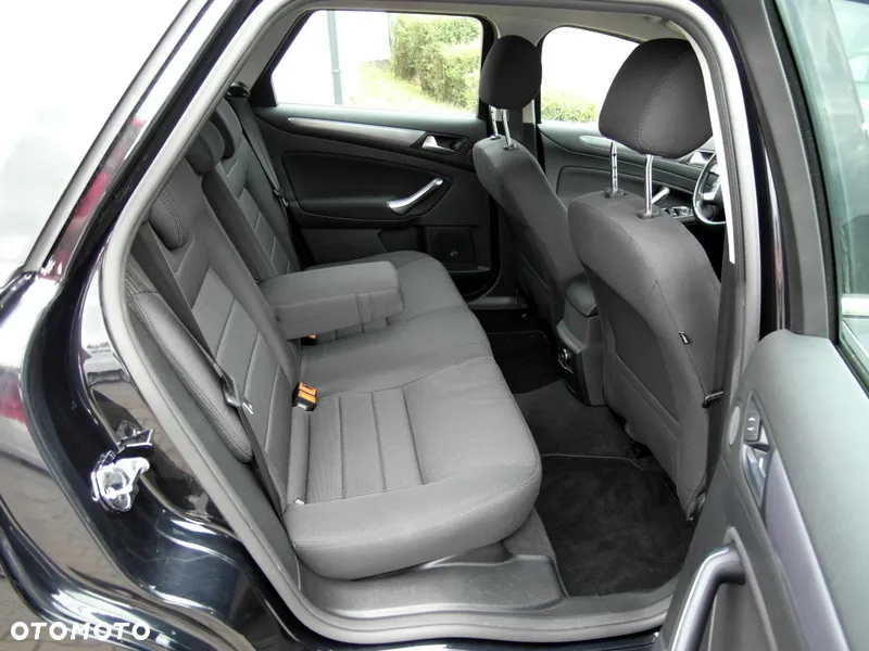 Ford Mondeo 2.0 TDCi Titanium - 22
