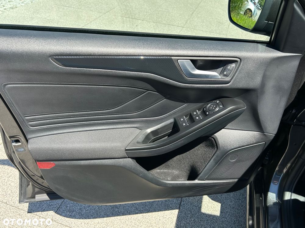Ford Focus 1.5 EcoBoost STart-Stopp-System ST-LINE - 28