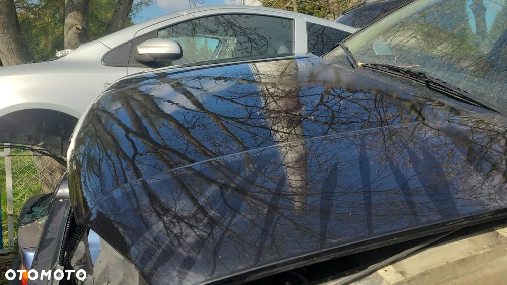 Maska Czarna Volkswagen Golf IV LC9Z - 1