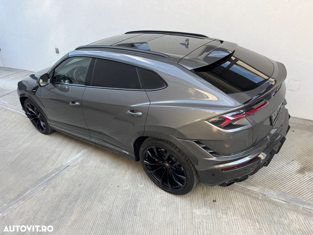 Lamborghini URUS - 23
