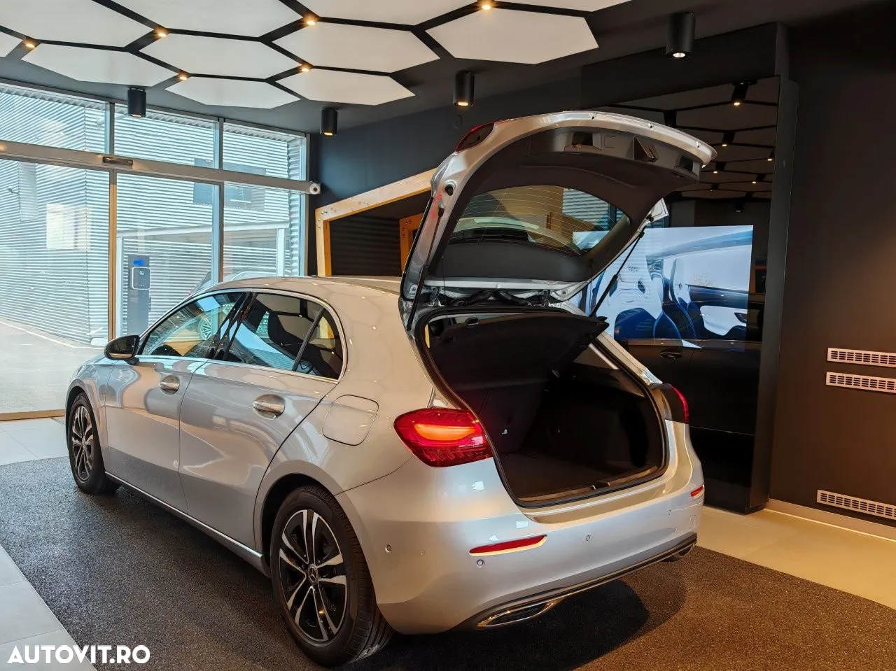 Mercedes-Benz A 180 MHEV 7G-DCT - 16