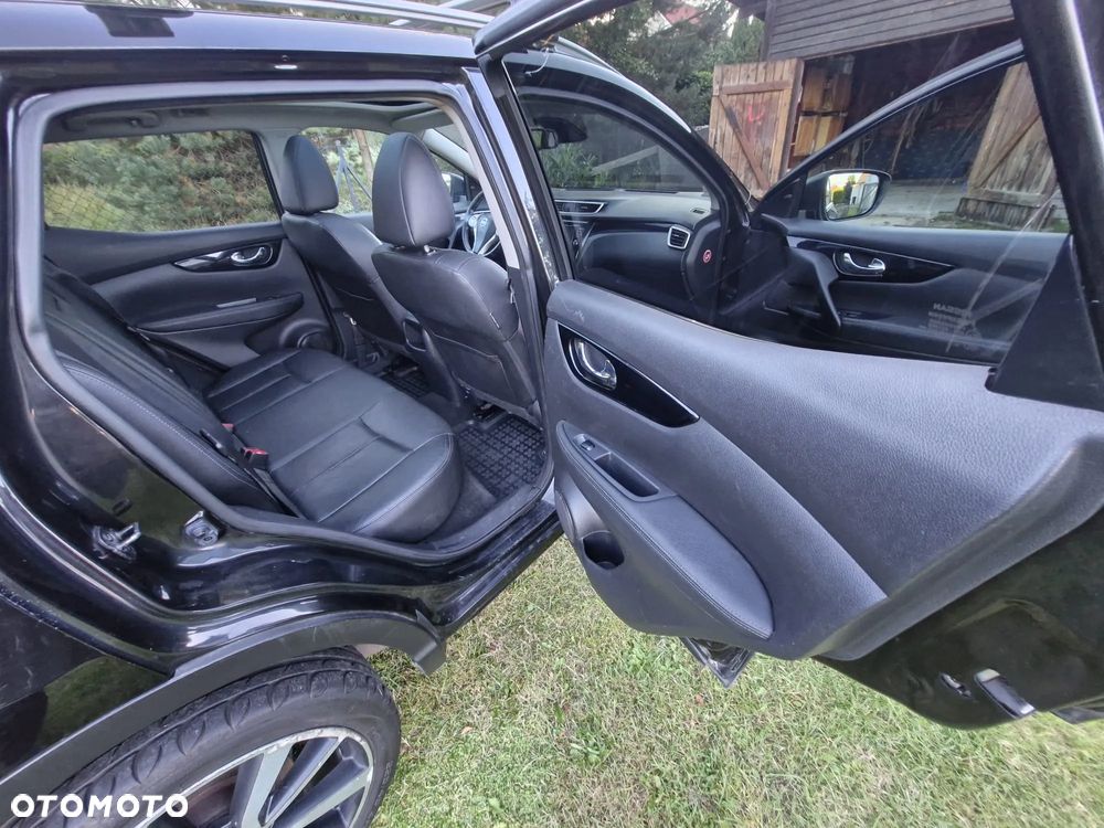Nissan Qashqai 1.6 dCi 4x4 Tekna - 11