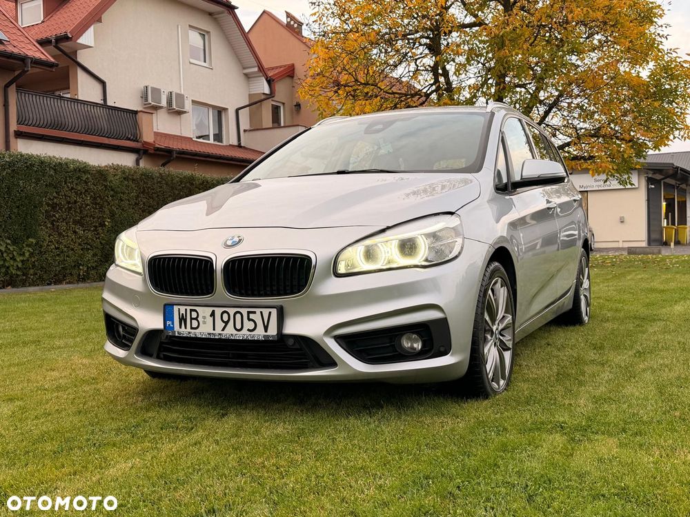 BMW Seria 2 218d - 1