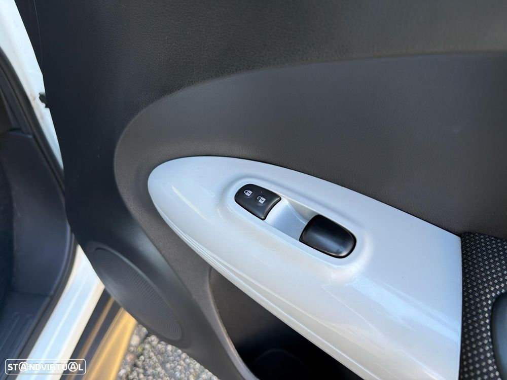 Nissan Juke 1.5 dCi Tekna Premium Ext.1 White L. - 31