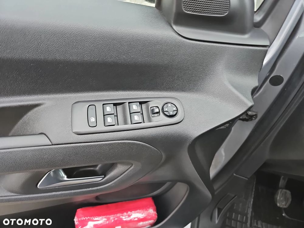 Opel Combo - 13