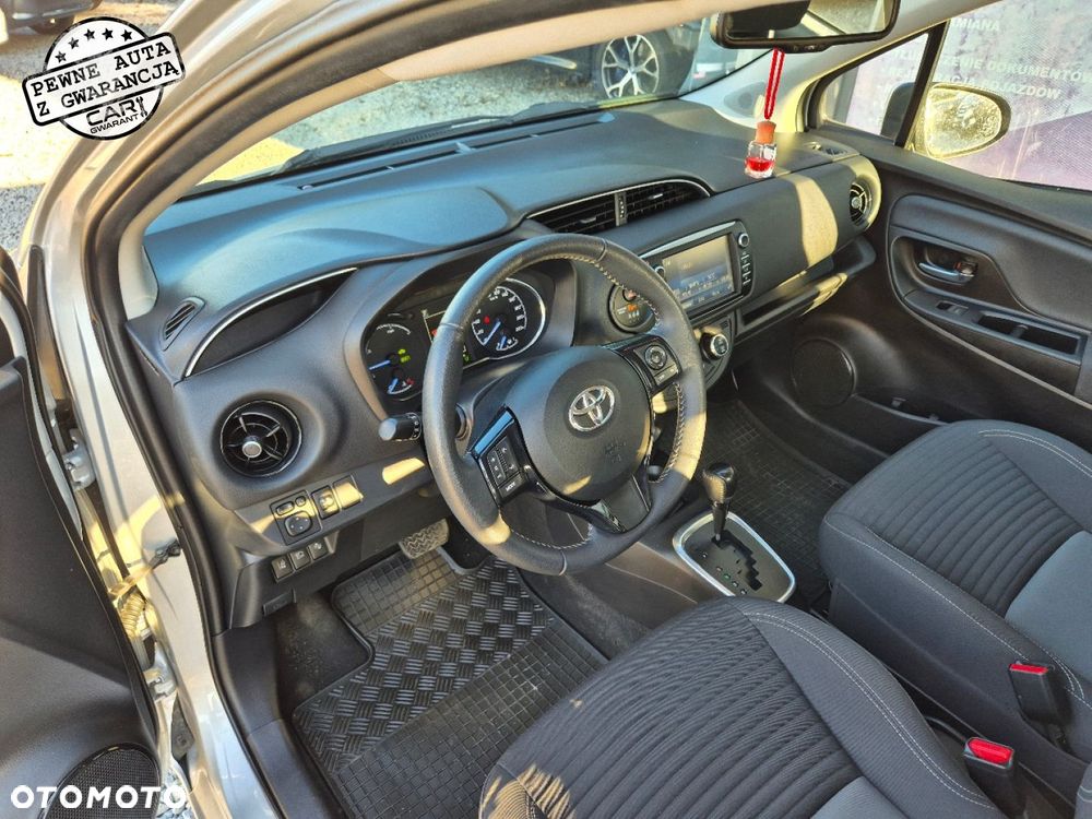 Toyota Yaris - 16