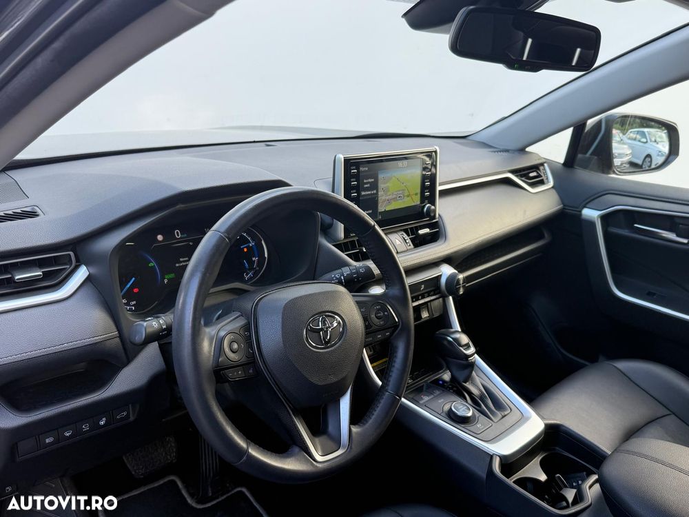 Toyota RAV4 - 12