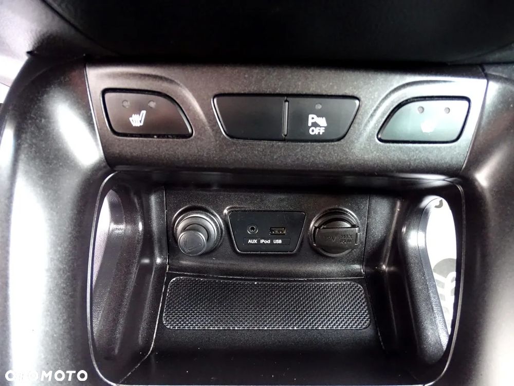 Hyundai ix35 1.6 2WD Fifa World Cup Edition - 20