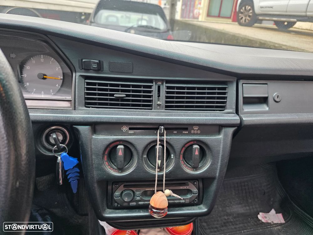 Mercedes-Benz A 190 - 9