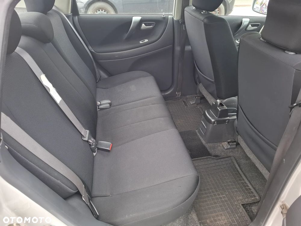 Suzuki Liana 1.6 Comfort - 39