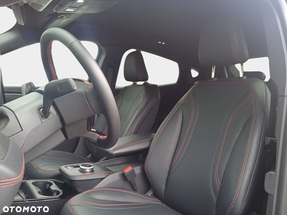 Ford Mustang Mach-E 75kWh AWD - 32