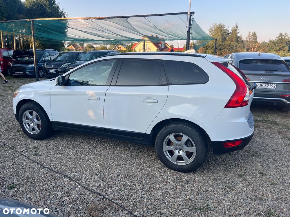 Volvo XC 60 DRIVe R-Design - 9