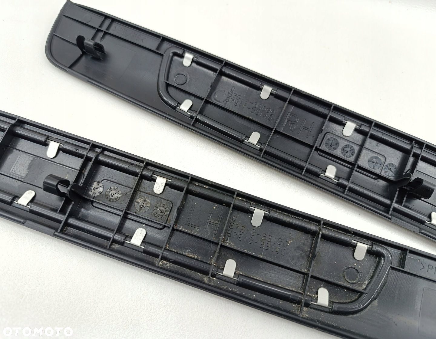LISTWY PROGOWE KOMPLET TOYOTA CAMRY IX - 6