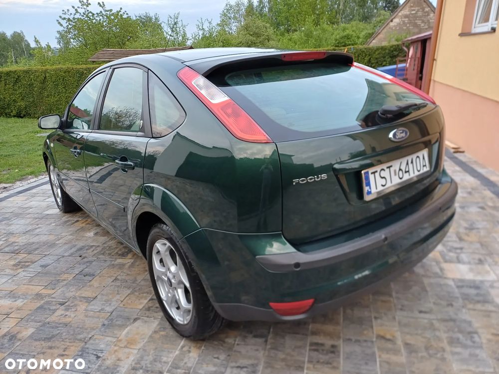 Ford Focus 1.6 Ti-VCT Ghia - 14